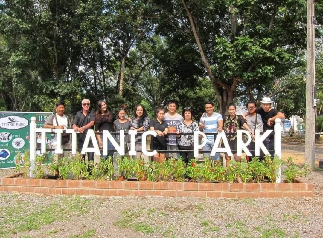 Titanic Park Bed & Breakfast Ban Bo  Eksteriør bilde