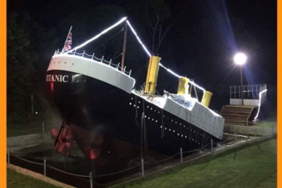 Titanic Park Bed & Breakfast Ban Bo  Eksteriør bilde